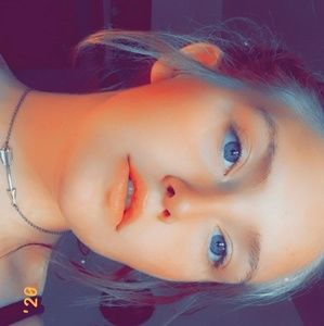 Meet your Posher, Jocelyn